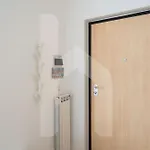 Apartment Homiday - Bay Village Pineto