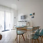 Homiday - Bay Village