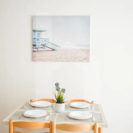 Homiday - Bay Village