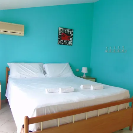 Homiday - Bay Village Pineto