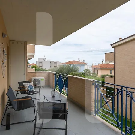 Apartamento Homiday - Bay Village Pineto