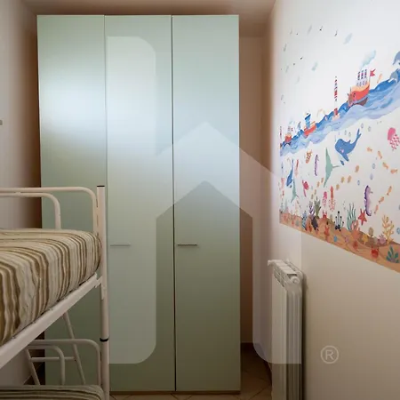 Homiday - Bay Village