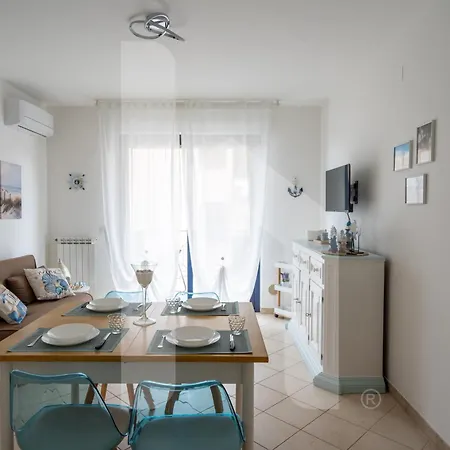 Homiday - Bay Village Apartamento *
