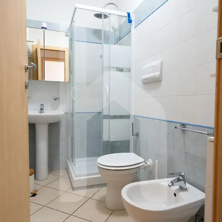 Homiday - Bay Village Apartman