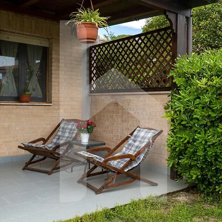 Homiday - Bay Village Pineto