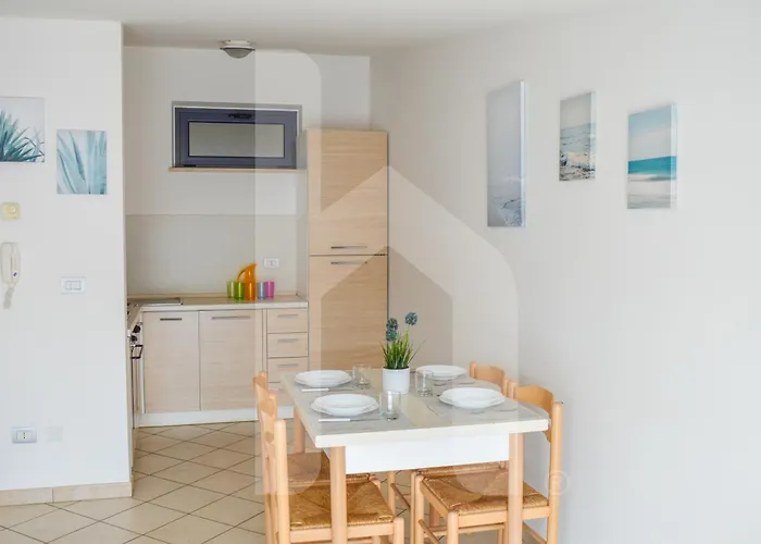 Homiday - Bay Village *