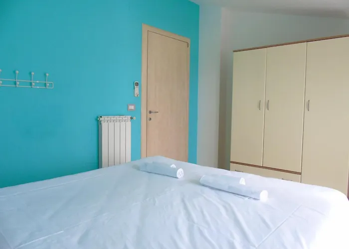 Homiday - Bay Village