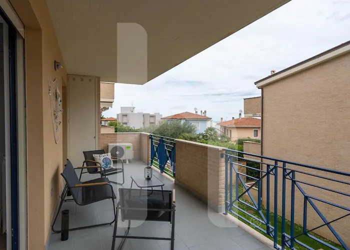 Apartman Homiday - Bay Village Pineto
