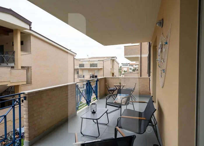 Homiday - Bay Village