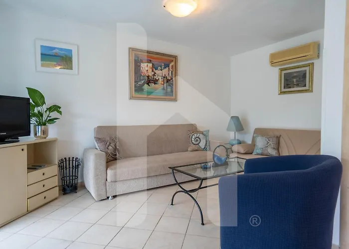 Apartman Homiday - Bay Village Pineto